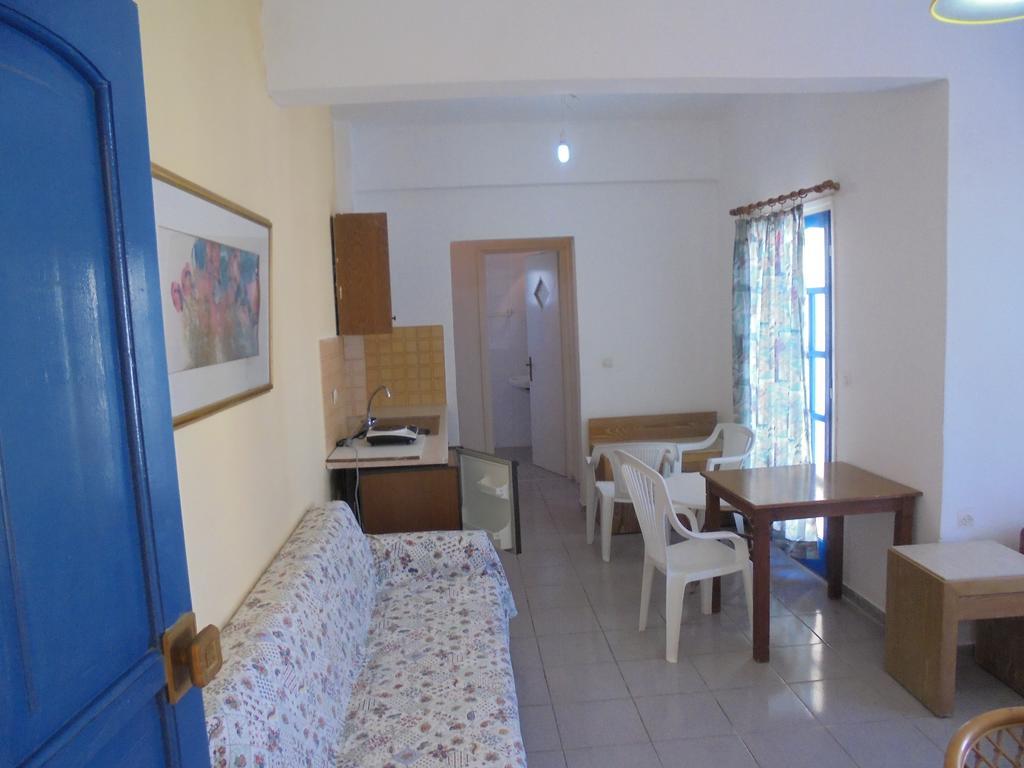 Kokkinakis Apartments Piskopiano Exterior photo