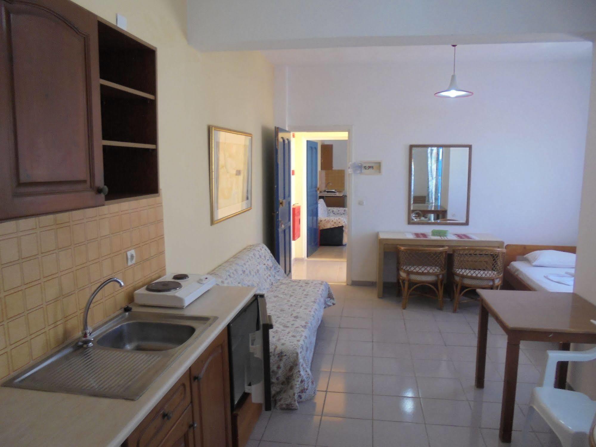 Kokkinakis Apartments Piskopiano Exterior photo